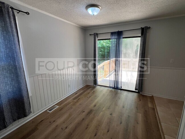 Foto del edificio - 1409 Waterloo Dr