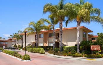 Building Photo - 6812 Hyde Park Dr