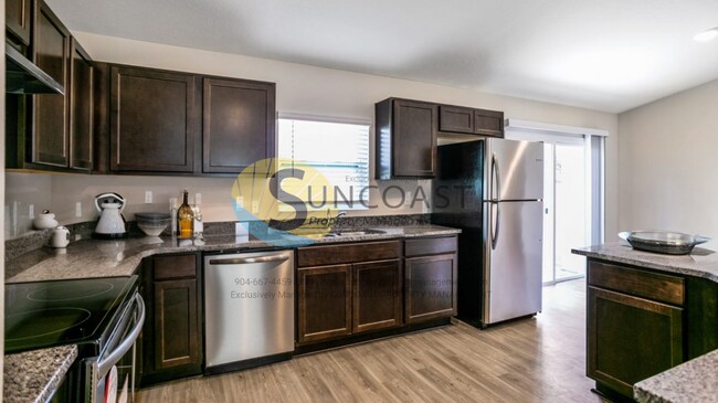 Building Photo - Luxurious Living: Unveiling the Jewel of S...