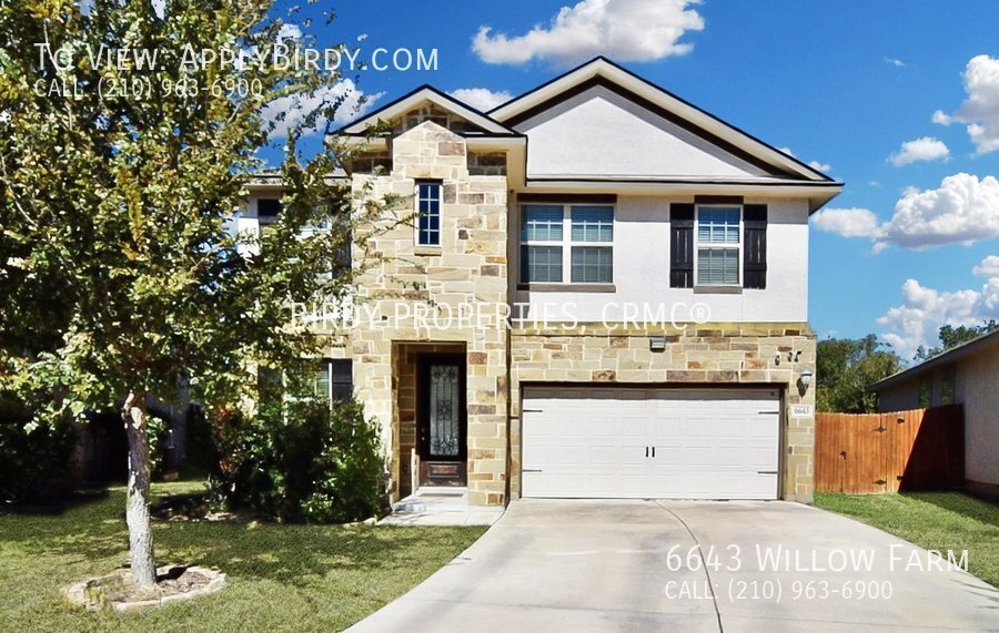 Primary Photo - **2 Story, 4 Bed, 3 Bath Home Located Near...