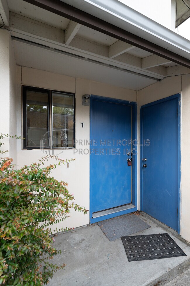 Photo - 8606 23rd Ave NE (Seattle, WA) Apartment