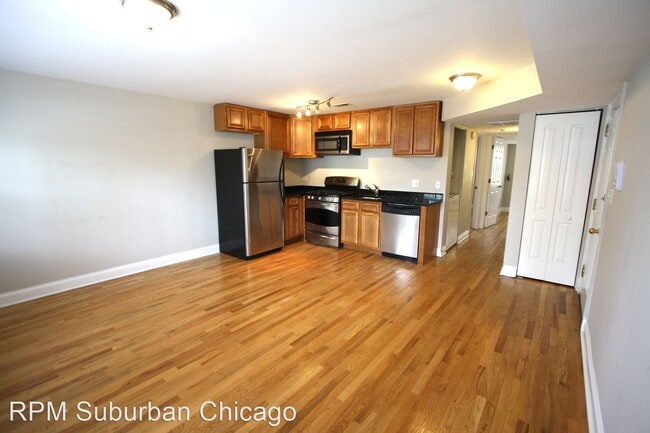 Building Photo - 2 br, 2 bath House - 1343 W Winona St. Uni...