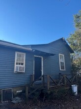 Building Photo - 1529 Henley St