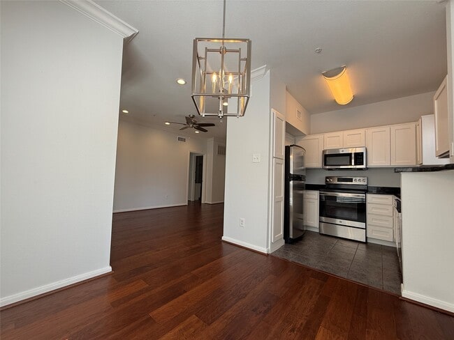 Building Photo - 3231 Allen Pkwy
