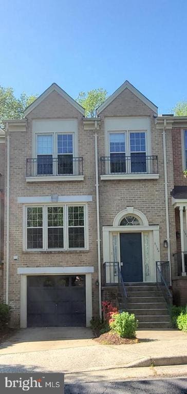 Building Photo - 2134 Kings Garden Way
