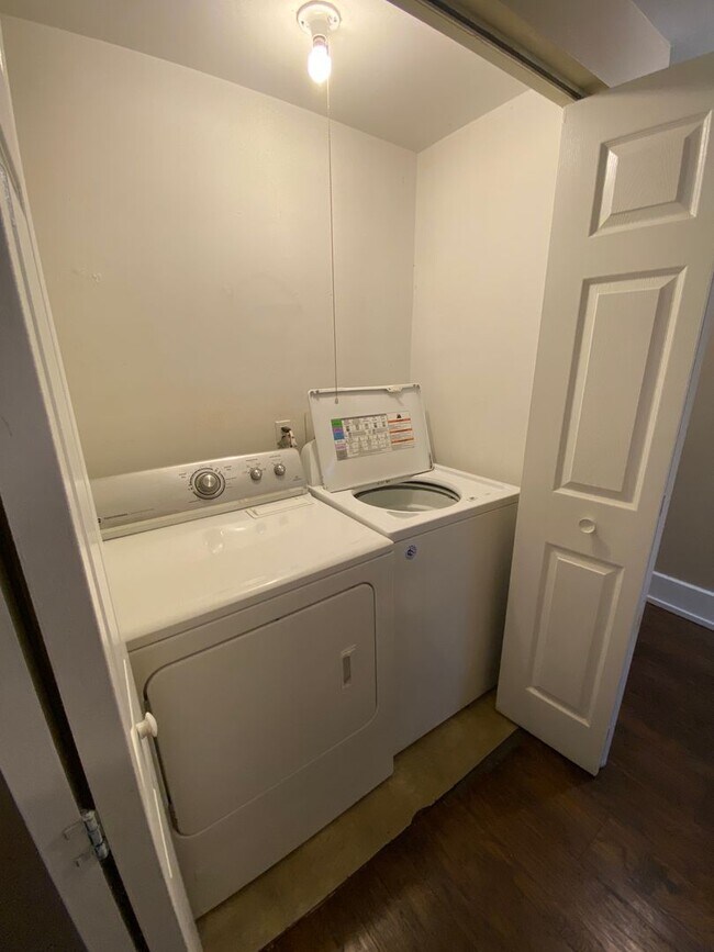Foto del edificio - Renovated huge 2br/1ba in Shaw neighborhood,