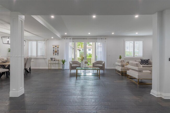 Building Photo - 13624 Deering Bay Dr