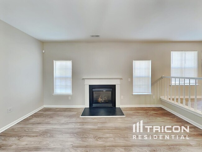 Foto del edificio - 303 Glennallen Rd