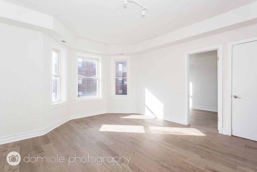 Primary Photo - 2600 N California Ave