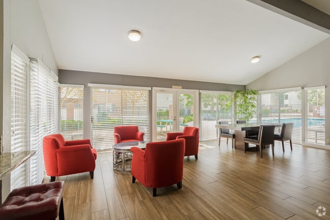 Clubhouse - Carmel Pointe