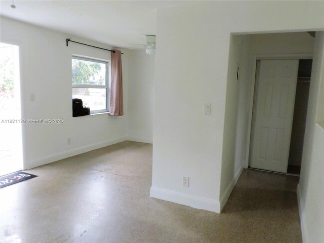 Building Photo - 111 Charley Ave