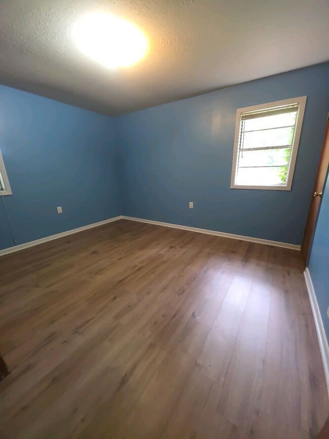 Building Photo - 224 Ragan St