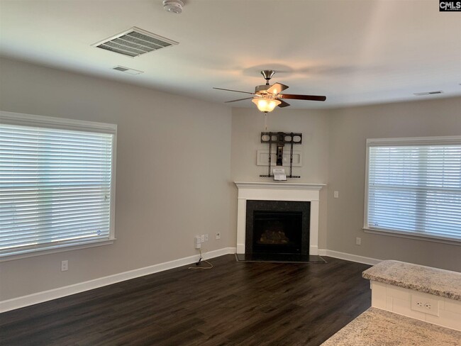 Building Photo - 906 Tuxford Trl