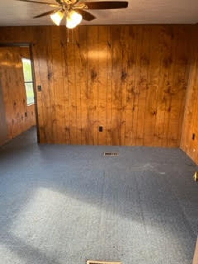 Foto del edificio - 2 bed 2 bath Rent Ready