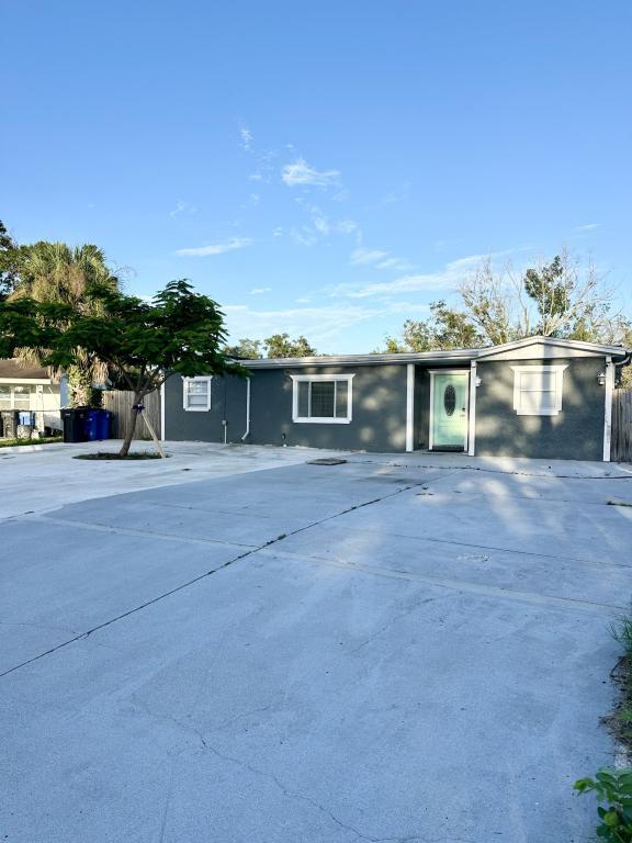 Foto del edificio - 6935 Dimarco Rd