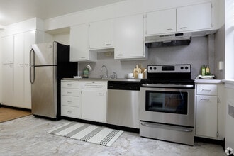 Building Photo - The Mayfair Apartments
