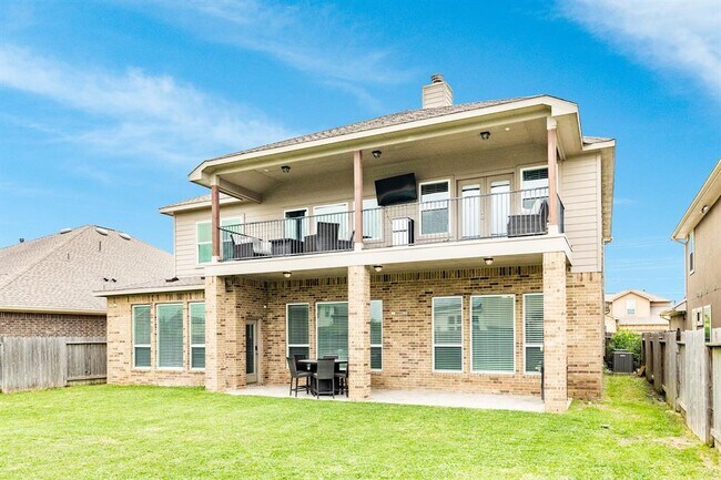 Building Photo - 2404 Trocadero Ln