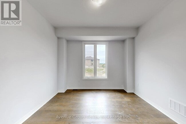 Photo du bâtiment - 1 Fisher Rd