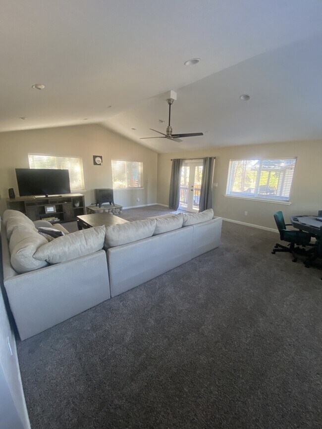 Foto del edificio - 1060 Sonora Ave