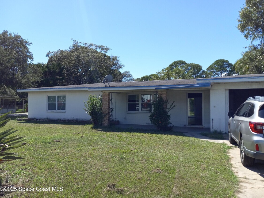 Foto principal - 231 N Plumosa St
