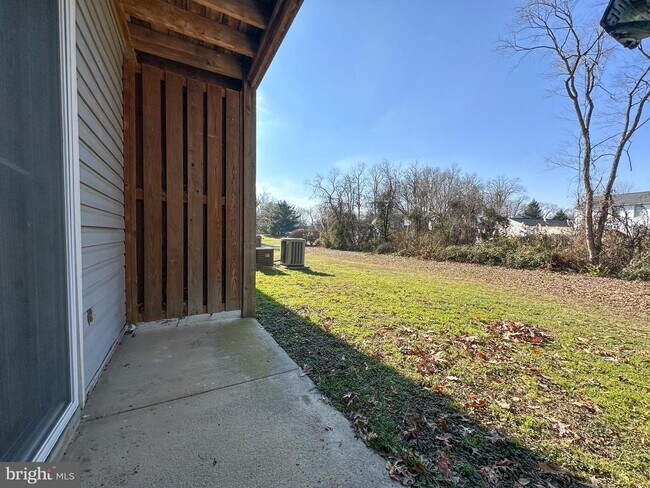 Building Photo - 211 Highland Blvd