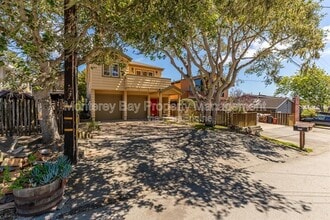 Building Photo - 1231 Funston Ave