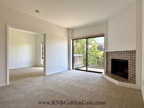 Building Photo - 573 Seaver Dr