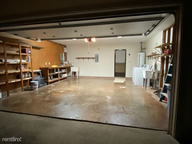 Foto del edificio - 3 br, 2 bath House - 941464 Okupu St