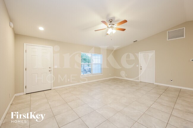 Foto del edificio - 6193 Seaport St