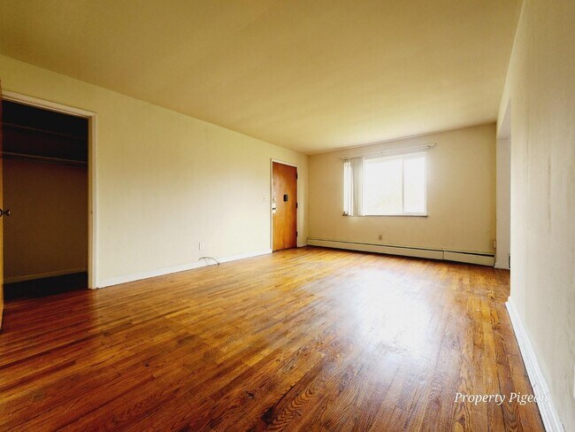 Foto del edificio - 5923 Cary Ave
