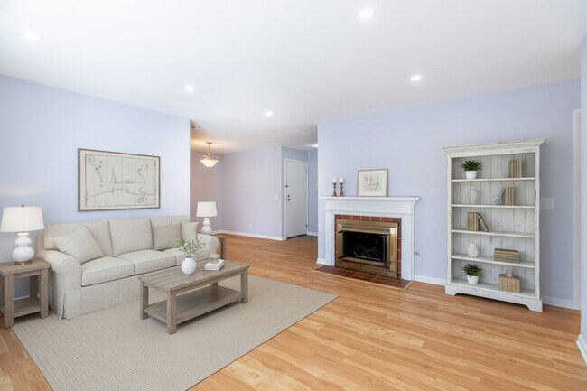 Foto del edificio - 49 Stanton Ct