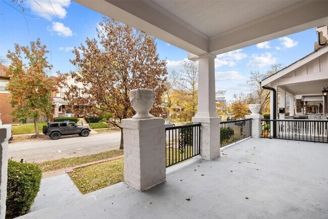 Foto del edificio - 5756 De Giverville Ave