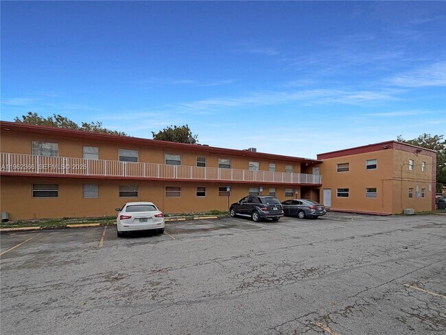 Foto del edificio - 1245 W 24th St