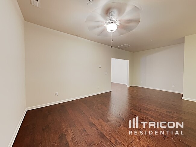 Building Photo - 139 Hickory Station Ln