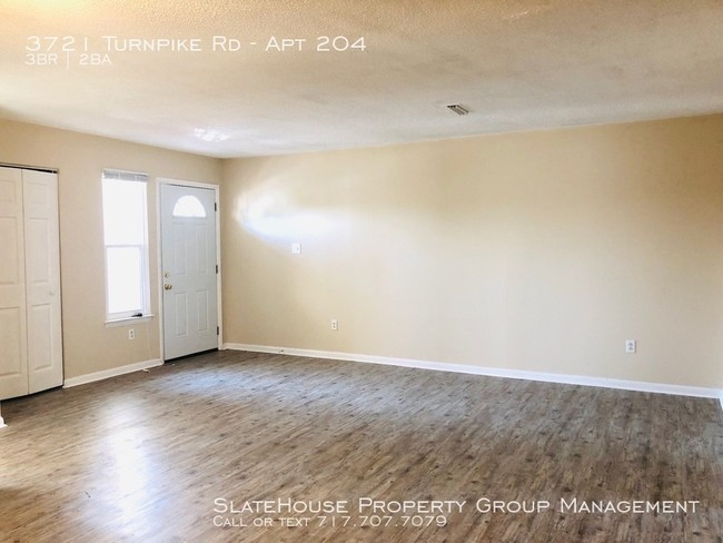 Foto del edificio - 3721 Turnpike Rd