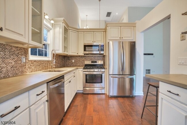 Foto del edificio - 1606 Windsor Ct