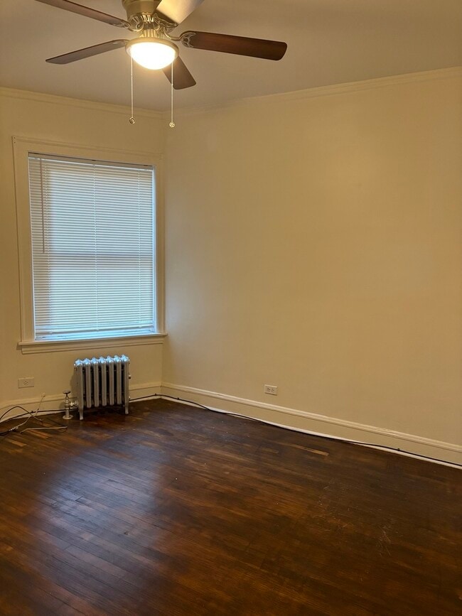 Foto del edificio - 8031 S Maryland Ave