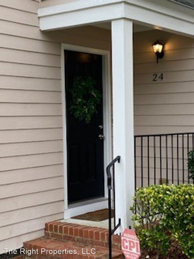 Building Photo - 2 br, 2.5 bath House - 24 Forest Glen Dr