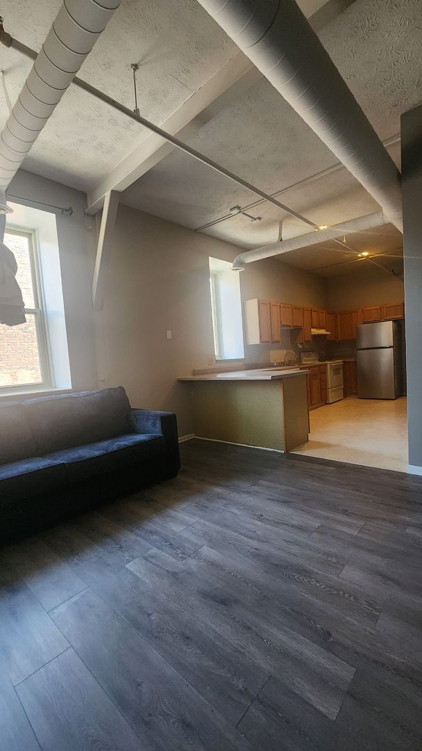 Foto del edificio - 1211 Howard St