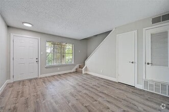 Building Photo - 1200 Banister Ln