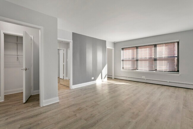 Foto del edificio - 5858 N Sheridan Rd