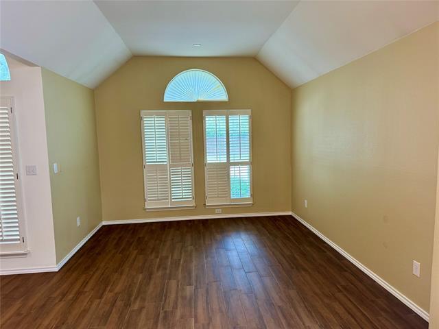 Building Photo - 8402 Falconet Cir