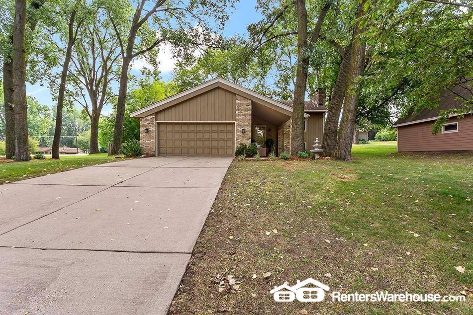 Primary Photo - 3004 Pine Ridge Dr