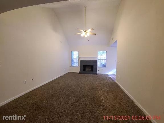Building Photo - 3 br, 2 bath House - 115 Autumn Cv