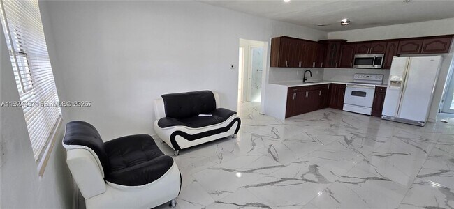 Foto del edificio - 12140 SW 218th St