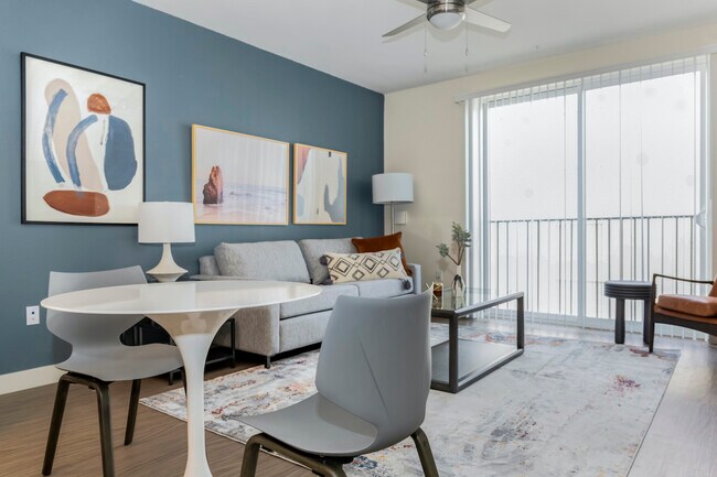 Foto del edificio - 338 S Fremont St