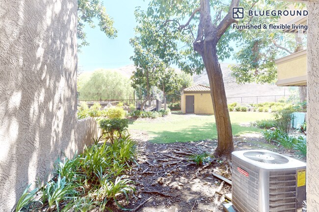 Building Photo - 400 Appian Way