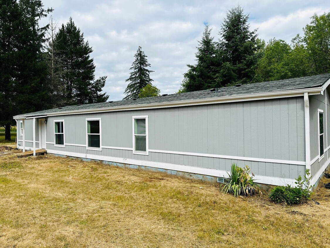 Primary Photo - Newly Remodeled Acreage Property