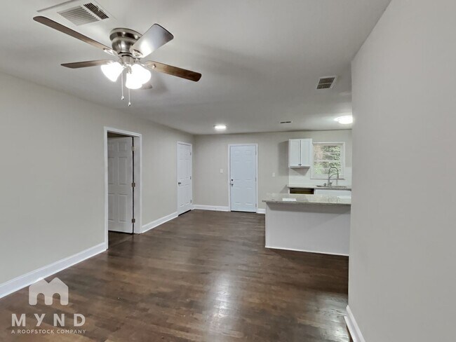 Foto del edificio - 3563 Bolfair Dr NW