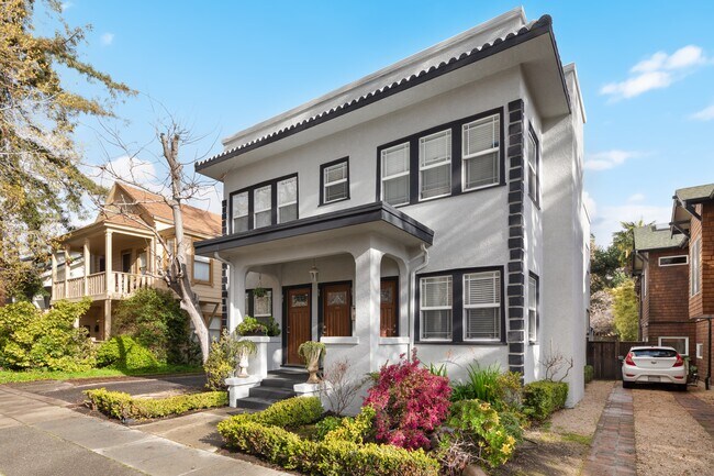 Building Photo - 93 Glen Ave